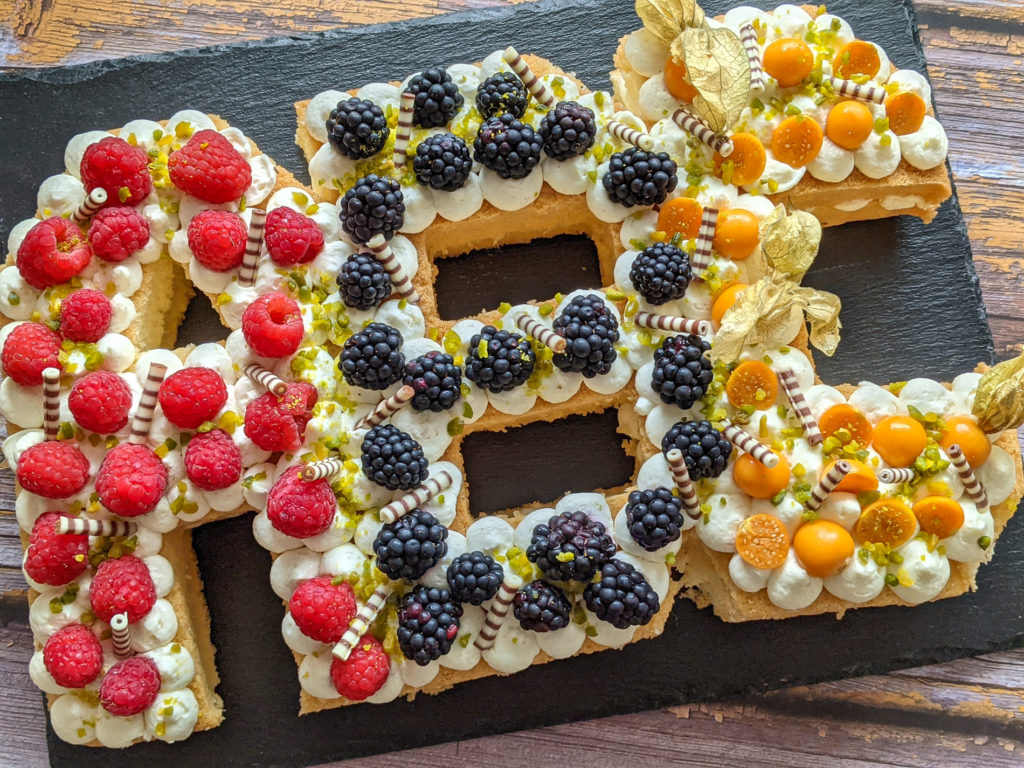Flacher Kuchen Mit Belag 5 Buchstaben