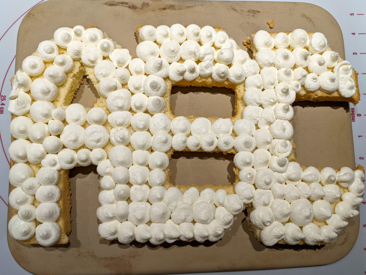 Flacher Kuchen Mit Belag 5 Buchstaben ABC-Buchstabenkuchen mit Beeren - SinaLeChef - selbstständige Pampered